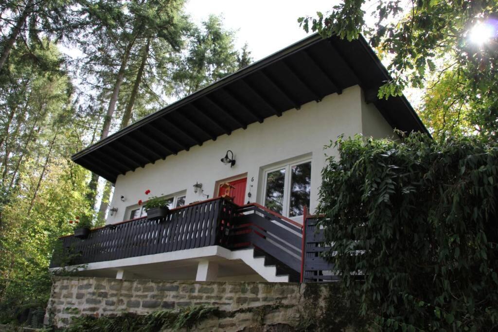 The Vianden Cottage - Charming Cottage In The Forest Exteriör bild